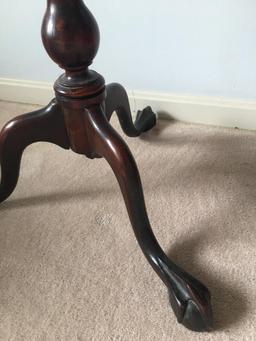 Vintage Claw & Ball Foot Round Top Table w/Inlay Center
