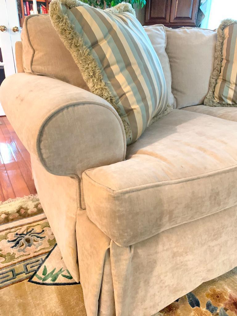 Bernhardt Loveseat with Accent Pillows