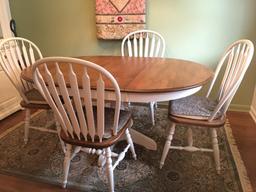 Dining Room Table w/Leaf and 4 Chairs