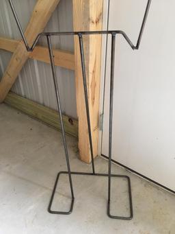 Free Standing Metal Clothing Hanger