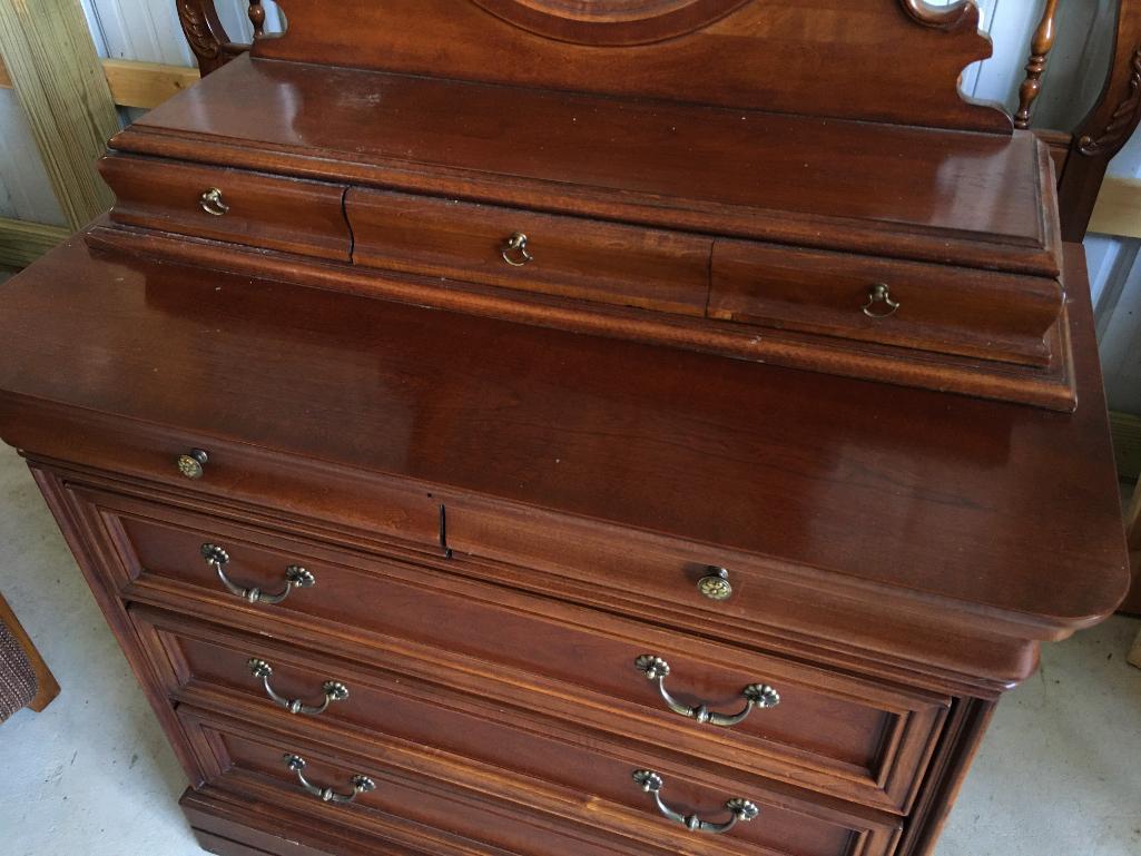 Lexington Chest of Drawers with Mirror