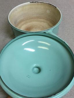 Vintage DRU Holland #22 Aqua Blue/Green Enamel Cast Iron Pot w/Lid