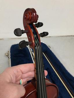 Glaesel 1/4 Size Violin from Rental Fleet in Case with Bow