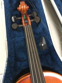 Andrew Schroetter Viola Outfit from Rental Fleet in Case with Bow That is Frayed