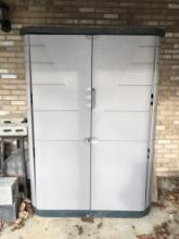 Rubbermaid Outdoor Plastic Storage Shed