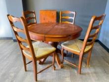 Pulaski Dining Table w/Four Rush Bottom Chairs and Leaf