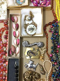 Group of Misc Costume Jewelry