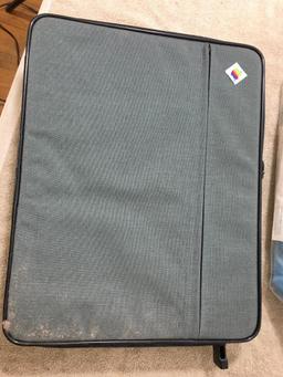 Full Size Thermal Blanket and Apple Computer Bag
