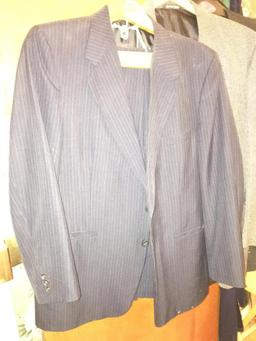 Men's Suits and Suit Jackets Size M