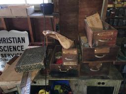 Misc Treasure Lot (Table Contents Only) (Garage)