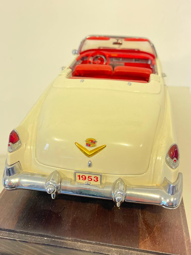 Danbury Mint 1953 Cadillac Eldorado with Stand and Box