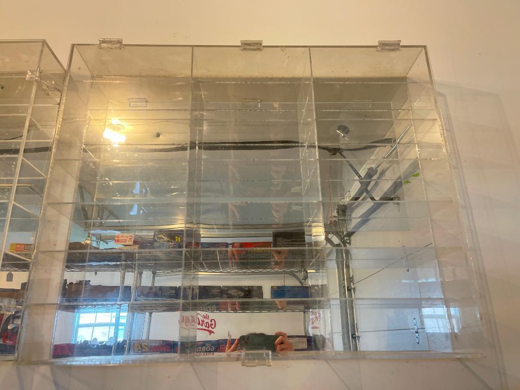 Clear Plastic Mirrored Display Case