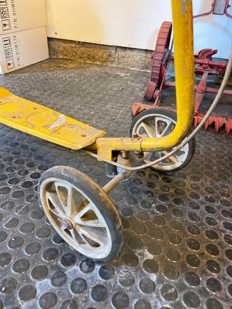 Vintage Honda Kick N Go Scooter