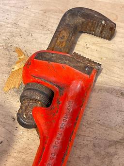 Large Rigid Pipe Wrench