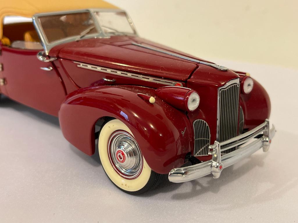 Franklin Mint Packard Victolia Die Cast Car