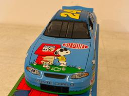 Jeff Gordon #24 2000 Monte Carlo Peanuts with Box