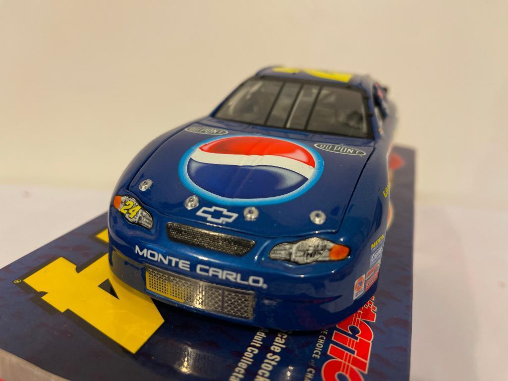 Jeff Gordon #24 2004 Monte Carlo with Box