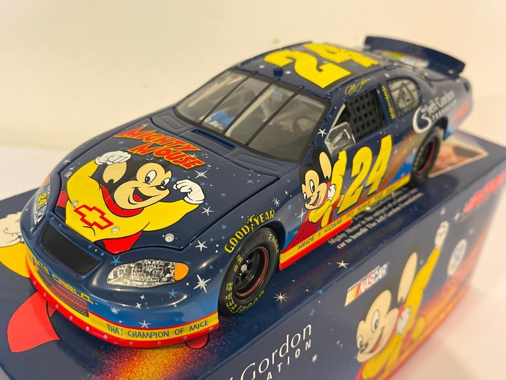 Jeff Gordon #24 2005 Mighty Mouse Monte Carlo with Box