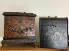 Group of 2 Decor Containers