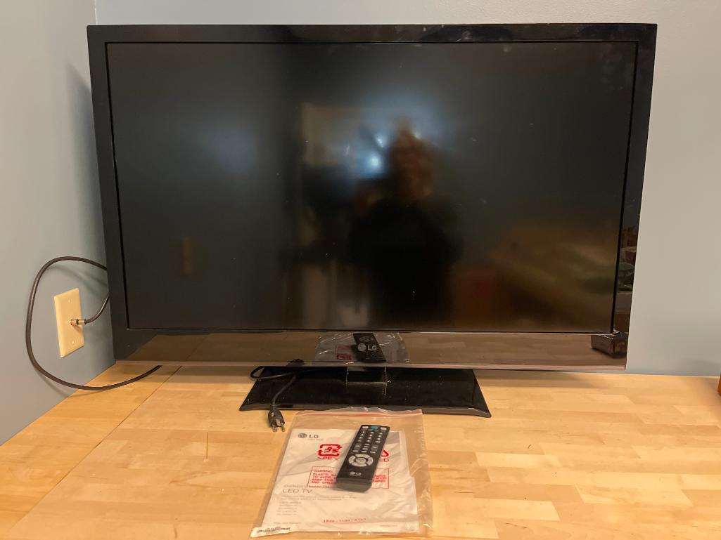 LG 42" TV