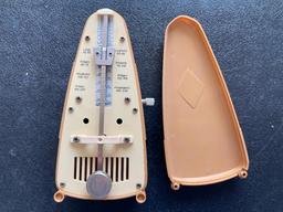 Vintage Plastic Taktell Piccolo Metronome