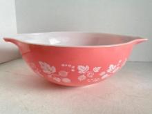 Vintage Pyrex 4 Qt. Mixing Bowl