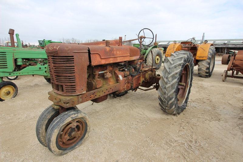 IH Super MTA Tractor