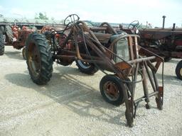 FARMALL C W/LOADER