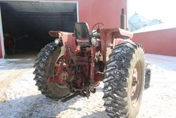 IH 1256 Tractor