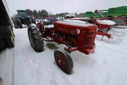 International 300 Utility Tractor