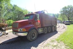 1996 Ford Louisville Quad axle Dump Truck