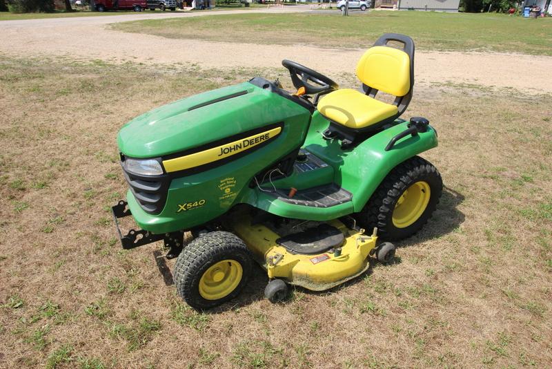 John Deere X540 Lawn Mower