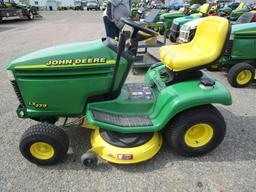 John Deere LX279