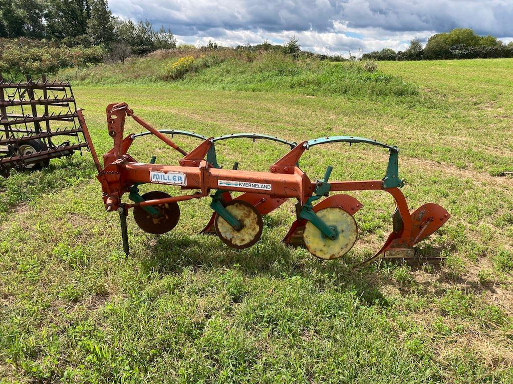 Kvernaland 3NR Plow