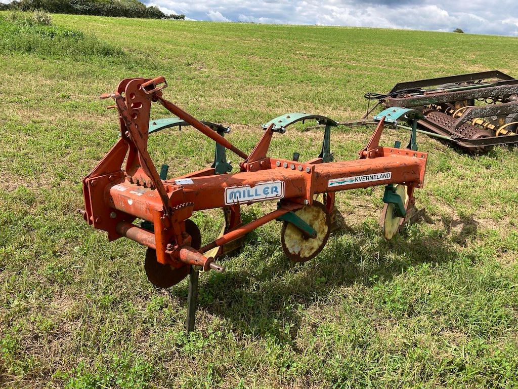 Kvernaland 3NR Plow