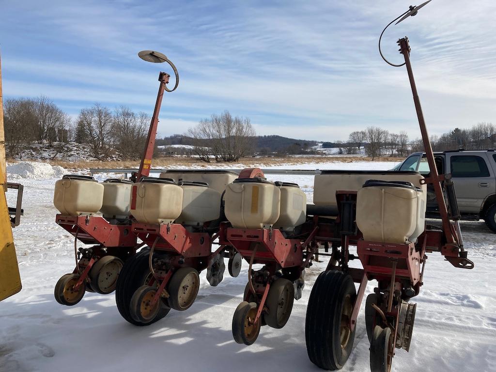 White 5100 Planter