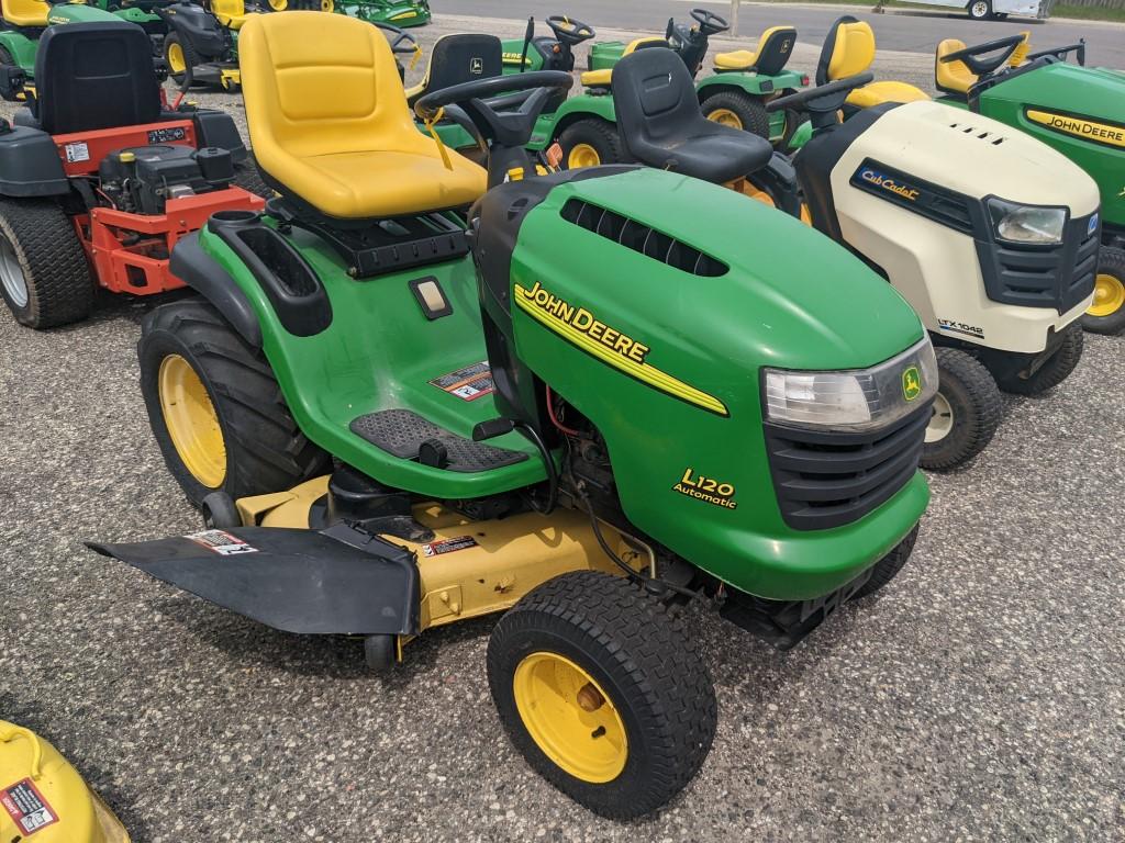 2003 JOHN DEERE L120