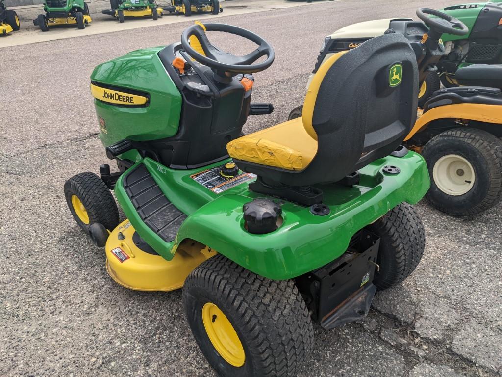 2009 JOHN DEERE X300