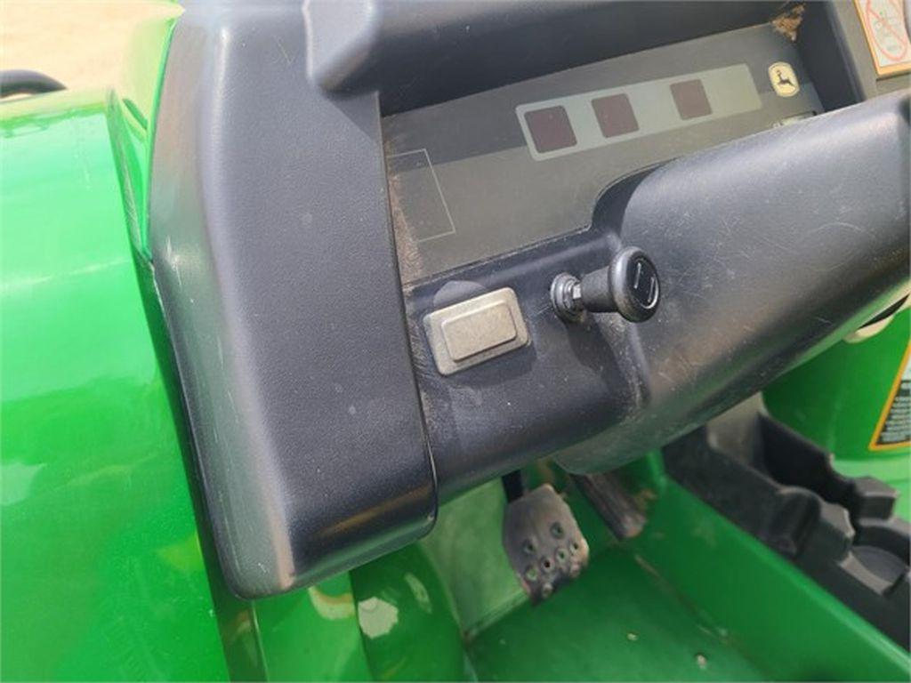 John Deere Gator HPX