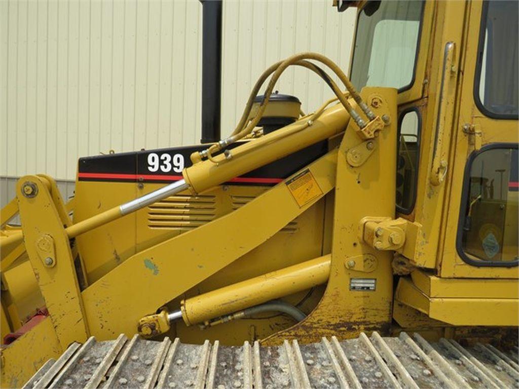 1995 CATERPILLAR 939