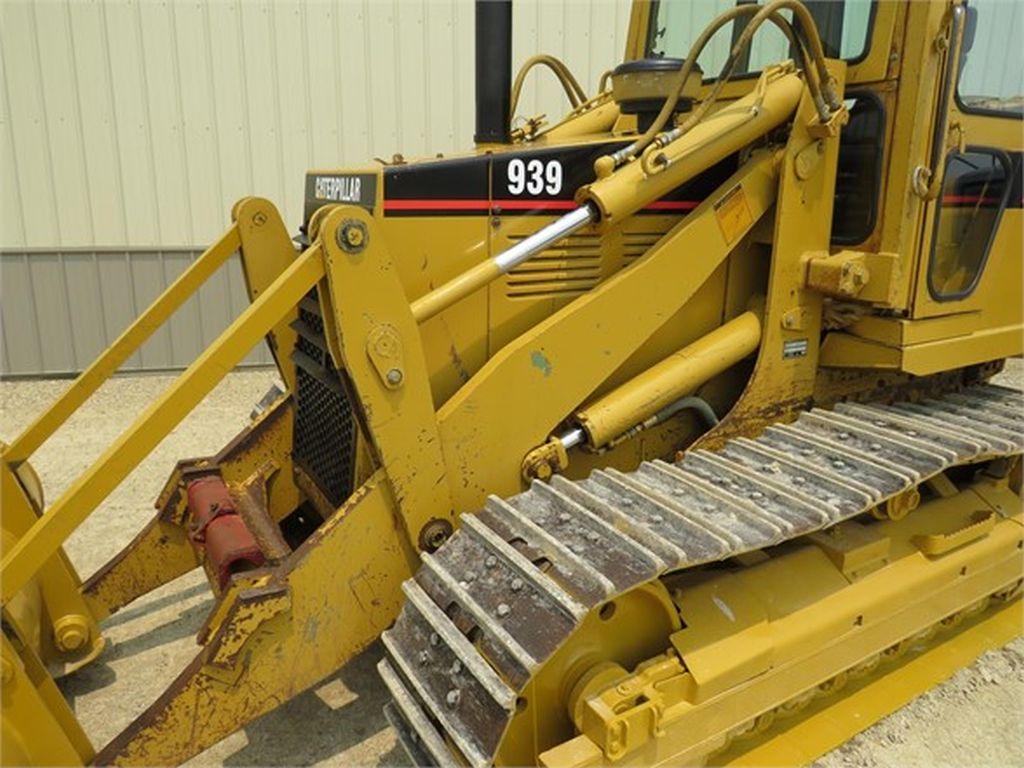 1995 CATERPILLAR 939