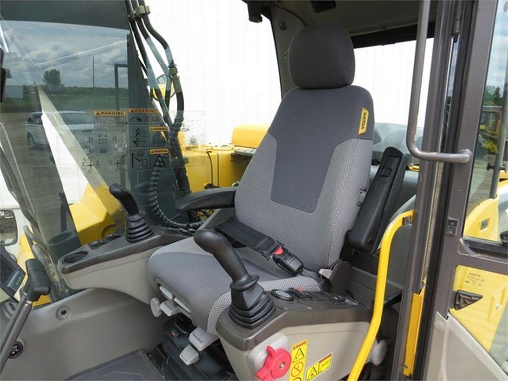 2013 VOLVO EC140DL