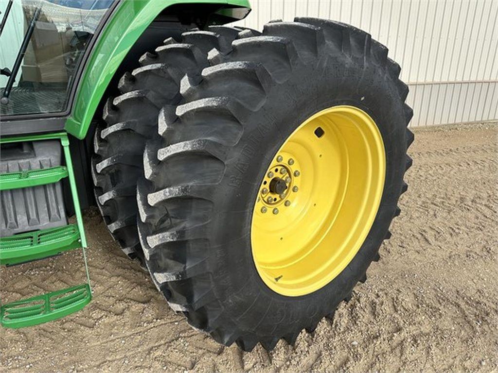 2002 JOHN DEERE 7510