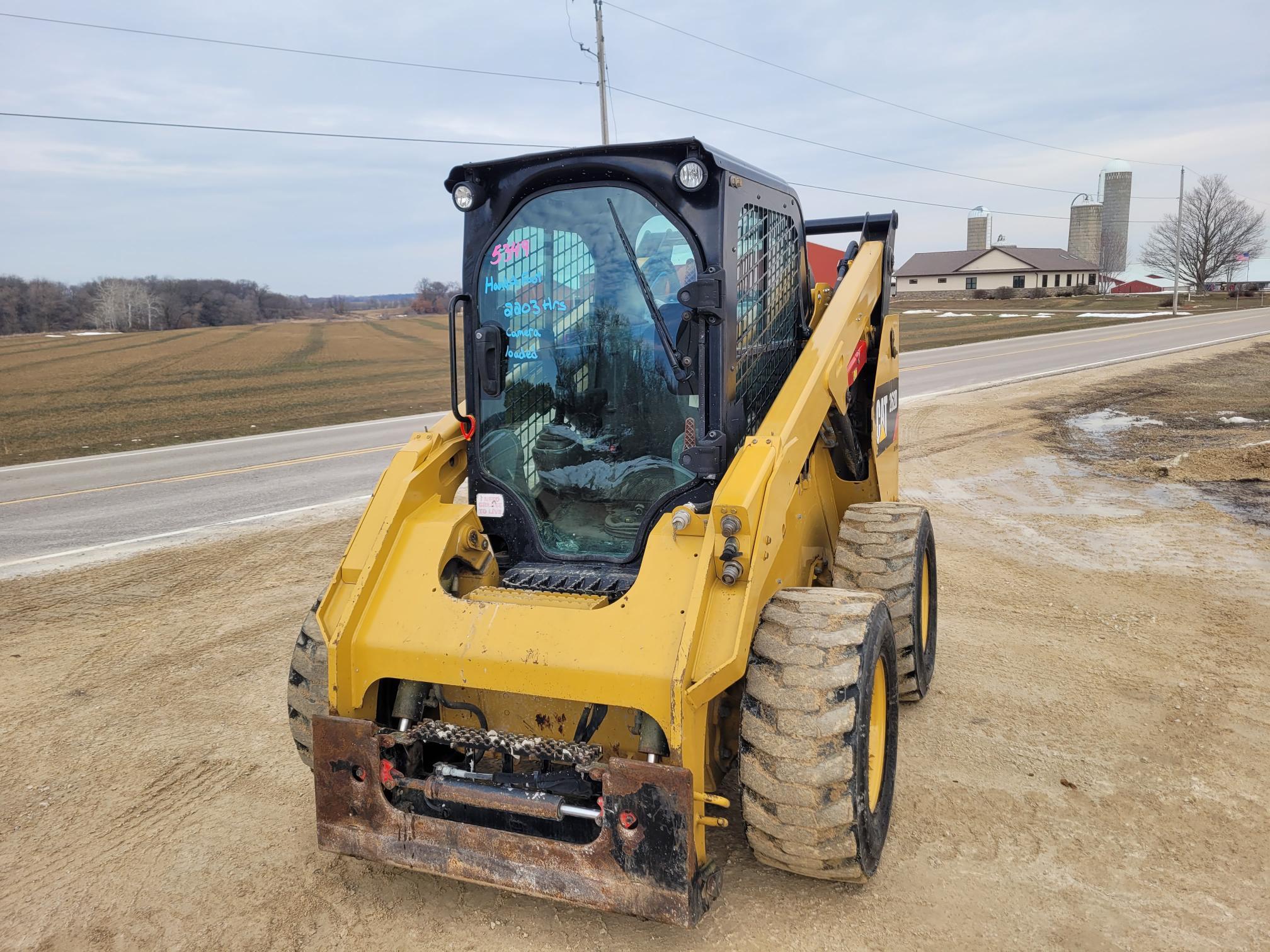 CAT 262D Skid Loader