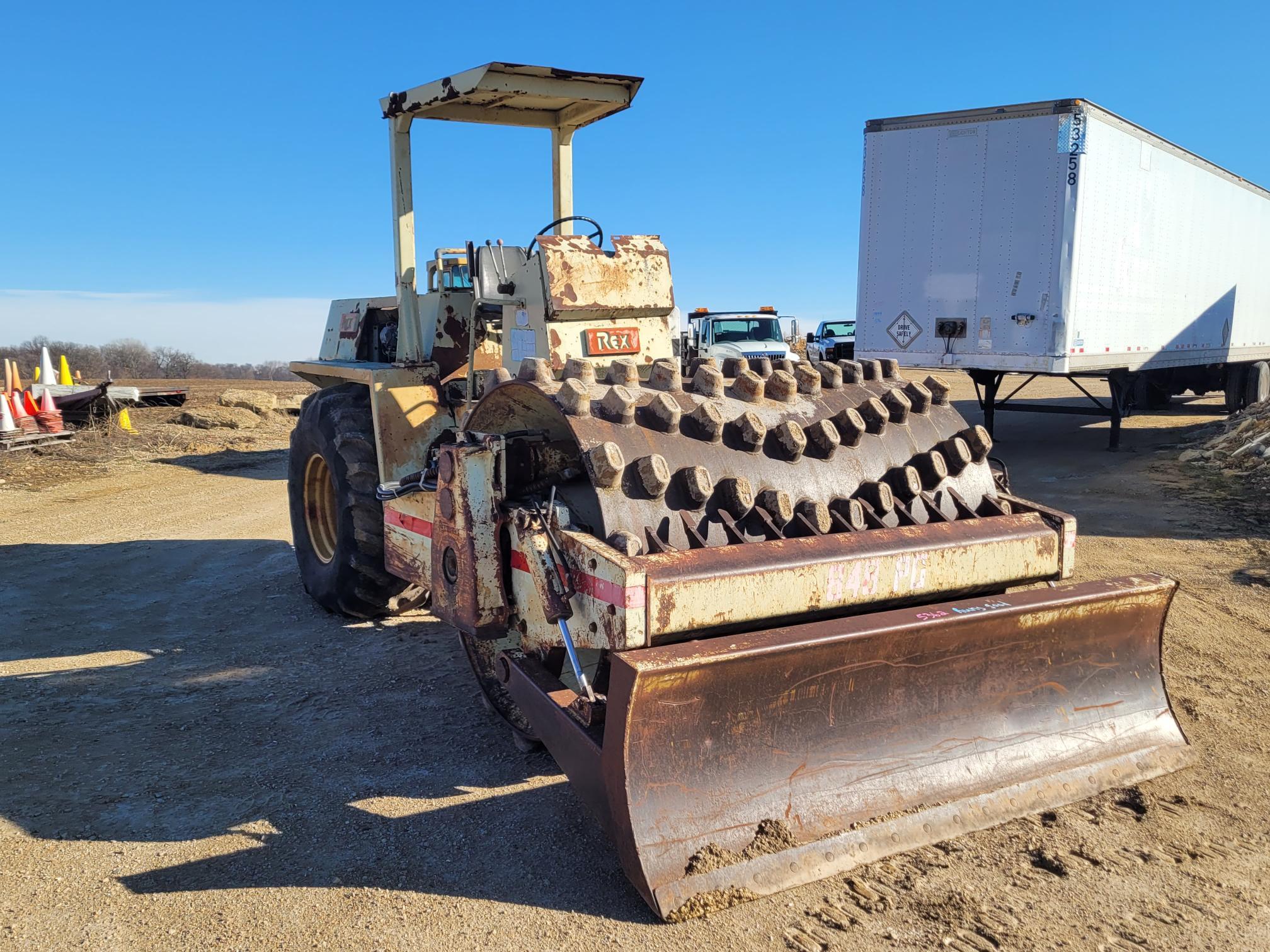 REX 848 PD Sheepsfoot Roller