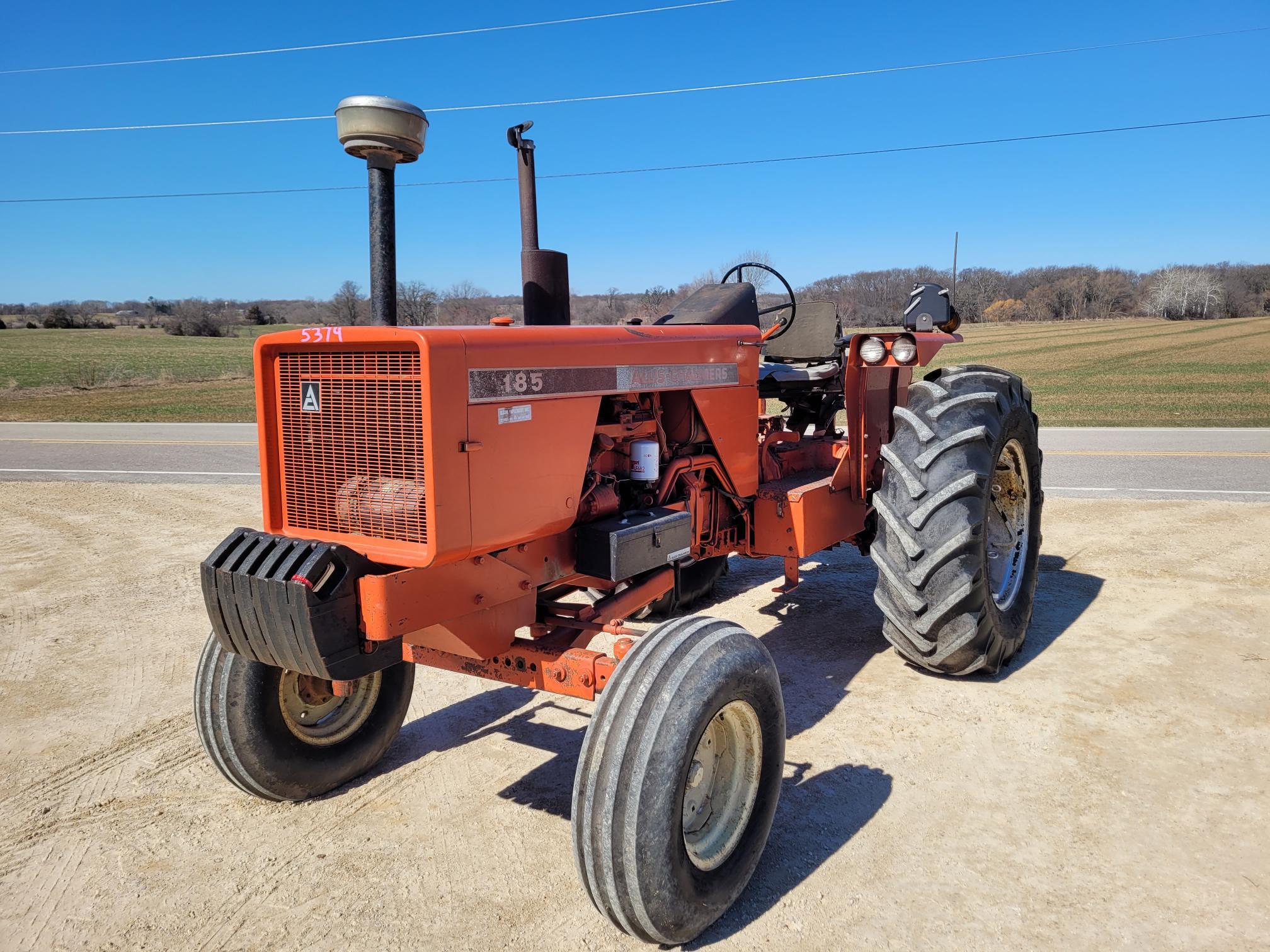 Allis Chalmers 185 Tractor