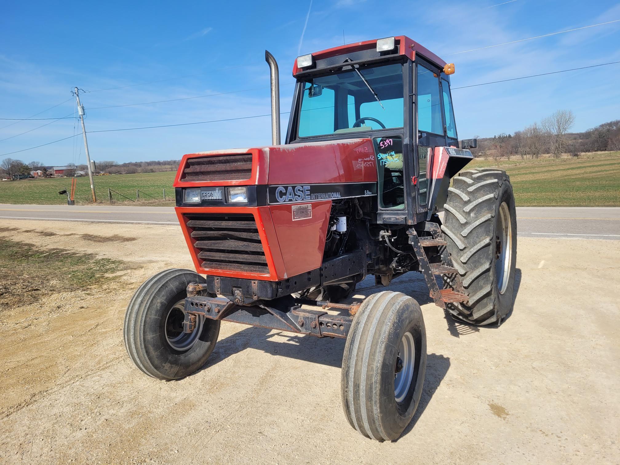 Case IH 1896 Tractor