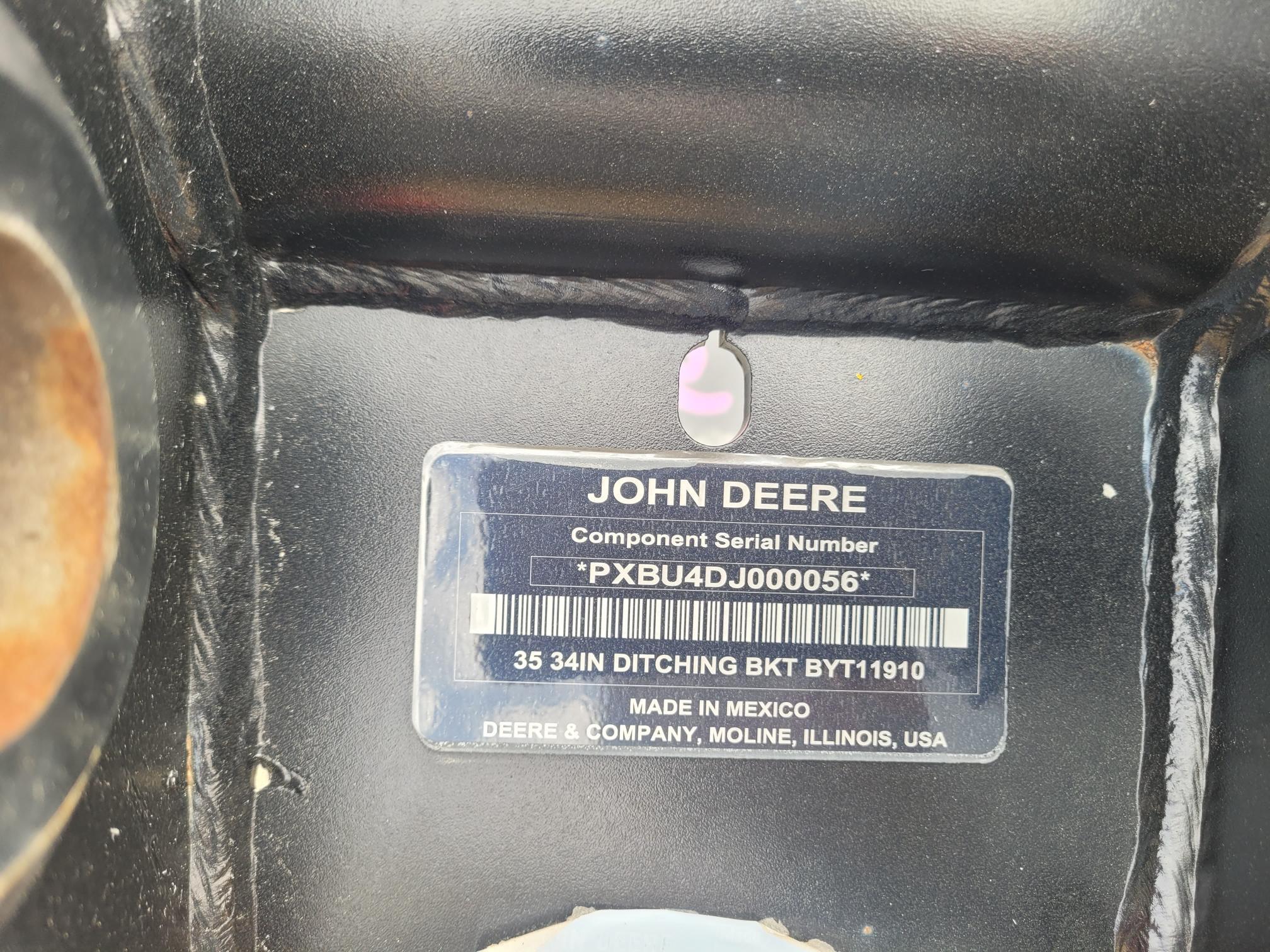 John Deere 34 Inch Ditching Bucket