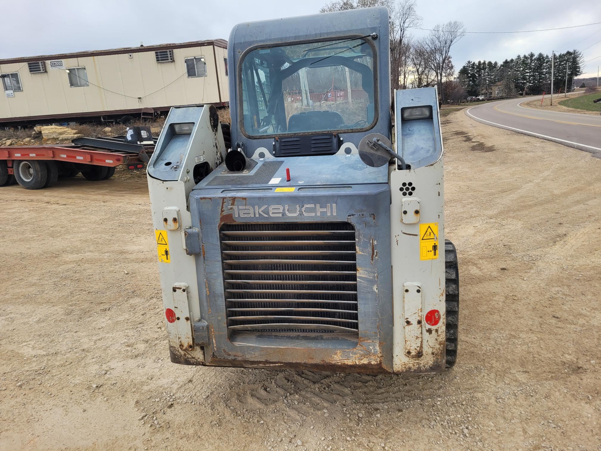 Takeuchi TL8 Track Skid Loader