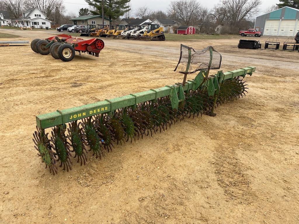 John Deere 400 Rotary Hoe